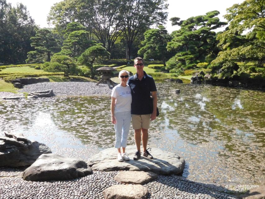 Tokyo: Full-Day Japanese Garden Private Guided Tour - Harajuku Lunch Break, Then Straight to Shinjuku Gyoen