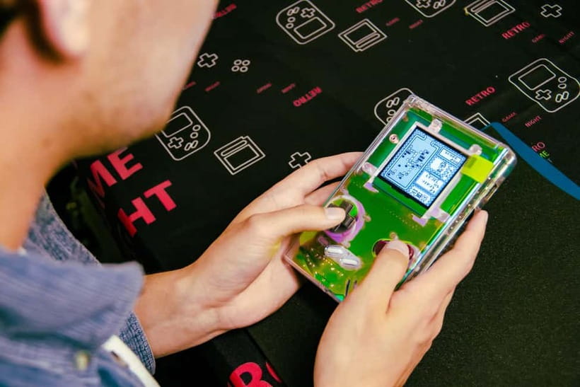 Tokyo: Gameboy Mod Workshop at Akihabara - Games to Try and Buy Before You Leave