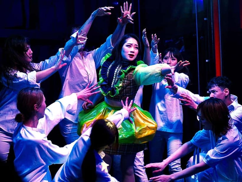 Tokyo GINZA: KONPARU Japanese Cabaret Show with Drink - The Show Itself: 50 minutes of dance, story, and lighting