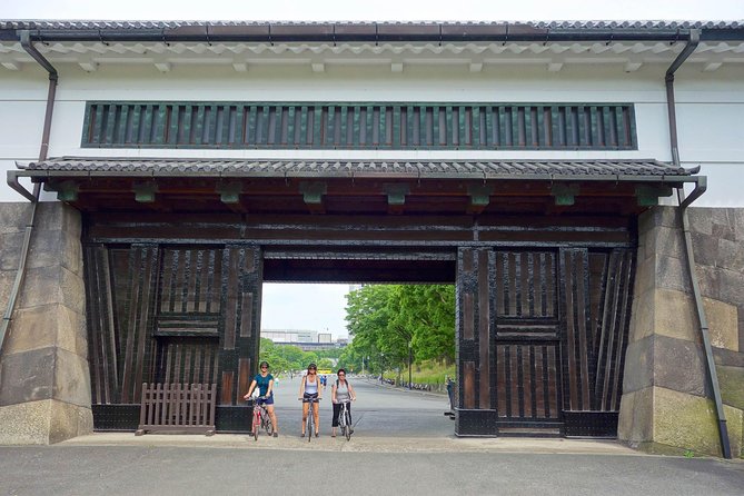 Tokyo Guided Small-Group Biking Tour - Ginza by Bike, Then the Imperial Palace Moat Ride