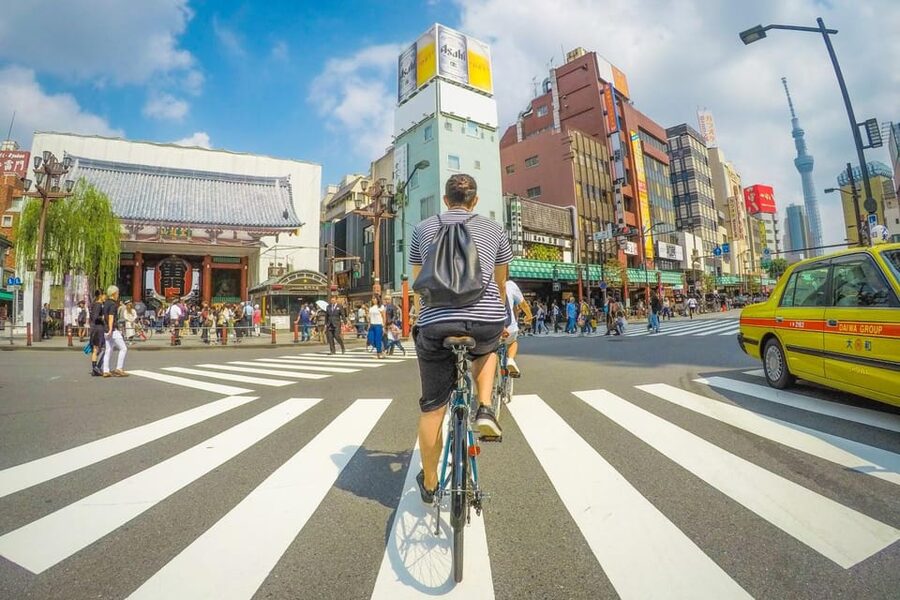 Tokyo: Hidden Gems Guided Bike Tour with Lunch - Why this Tokyo bike tour works better than hopping between stations