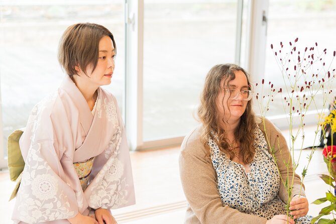 Tokyo Ikebana Wellness Art Experience near Shinjuku - Take Your Arrangement Home: A Tokyo Souvenir That Lives