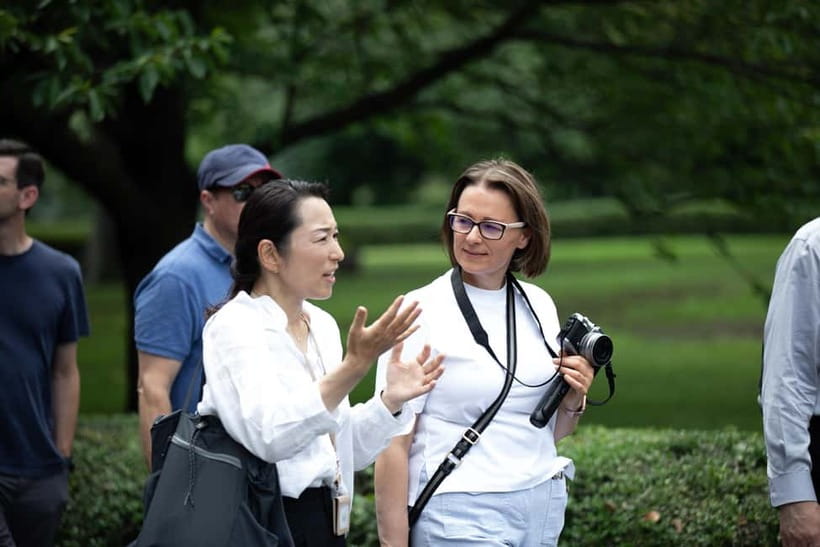 Tokyo: Imperial Palace East Gardens Walking Tour - Key moments you should look for
