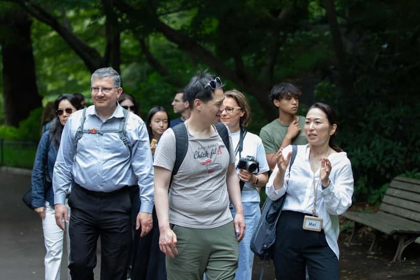 Tokyo: Imperial Palace East Gardens Walking Tour - “Old Tokyo” shogun stories and a little modern royal humor