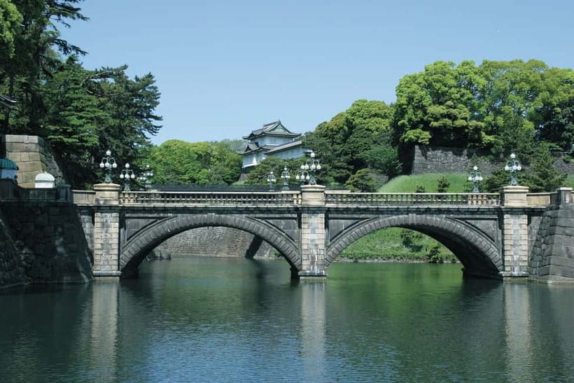 Tokyo: Imperial Palace, Sensō-ji Temple, & Tokyo Tower Tour - A One-Bus Afternoon: Tokyo Station to Nijubashi Bridge