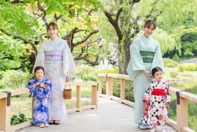 Kimono Rental inside Shinjuku Gyoen National Garden