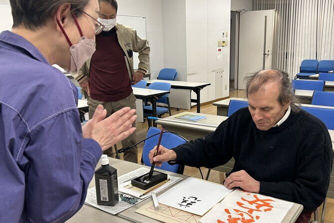 Tokyo Manga Drawing Experience Pro Artist Workshop & MangaHistory - Small-group instruction, and why max 6 travelers matters