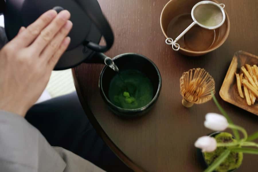 Tokyo: Matcha and Kimono Experience - Taste Stops: Welcome Drink and Japanese Sweets