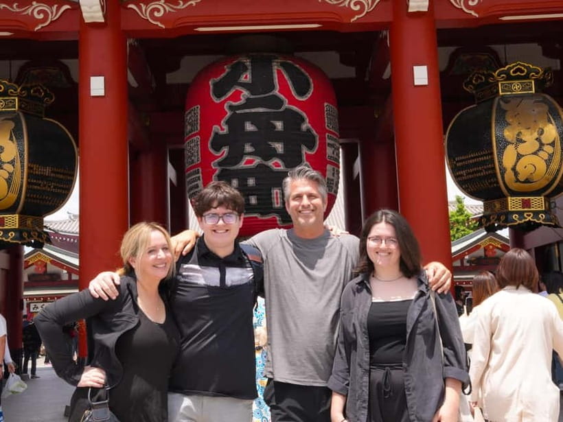 Tokyo Morning Tour: Meiji Shrine, Asakusa & Fish Market - Tokyo Morning in 4 Stops, Ending in Asakusa