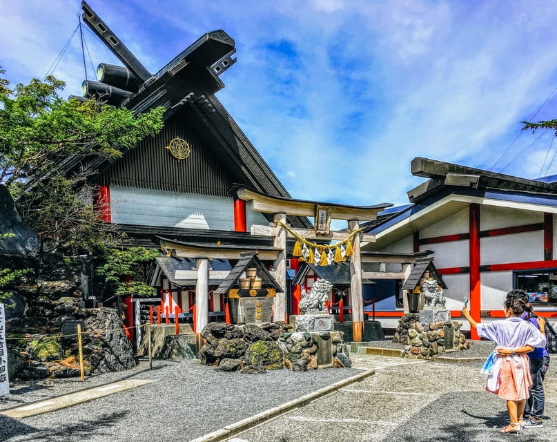 Tokyo Mt Fuji 5th St & Hakone Cruise Bus Tour w/Bullet Train - Lake Ashi cruise: a caldera lake moment after the cable ride