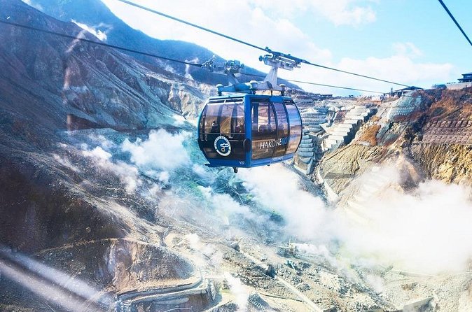 Tokyo: Mt. Fuji Cruise & Hakone Ropeway Day Trip by Bus - Guides make the difference, especially on a busy day
