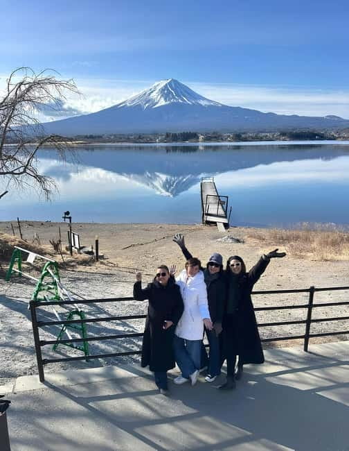 Tokyo: Mt. Fuji & Hakone Private Custom Tour English Driver - Chureito Pagoda and Arakurayama viewpoints for that postcard angle