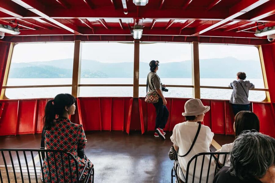 Tokyo: Mt. Fuji, Kamakura, Big Buddha, & Lake Ashi Day Trip - Oishi Park and Lake Kawaguchi: the last big Fuji viewpoint push