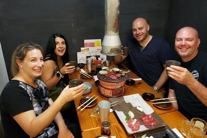 Tokyo Night Foodie Tour in Shinjuku - Seasonal Sushi, Wagyu Beef - Kabuki-cho at Night: Neon Streets and People-Watching