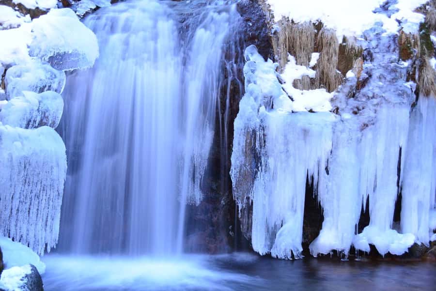 Tokyo: Nikko Day Tour Shrines, Lake Chūzenji & Kegon Falls - Lake Chūzenji and Kegon Falls: the mountain views that make the long day worth it