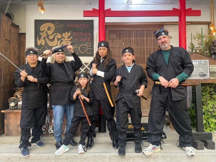 Tokyo: Ninja Experience Cafe Asakusa - Ninja Uniforms, Photos, and the Staff’s Photo Timing Tips