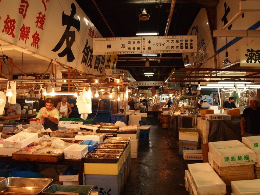Tokyo: Off the Beaten Path Private Guided Tour - Morning pickup and how the 6 hours usually play out