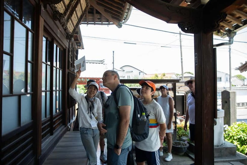 Tokyo: Old Quarter Yanaka Walking Tour - A Quick Liquor Shop Visit, Then a Beer Hall Break