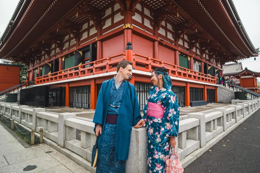 Tokyo Photoshoot Tour with a Local Photographer - Marvin’s Style: Lighting, Clear Instructions, and Posing That Feels Natural