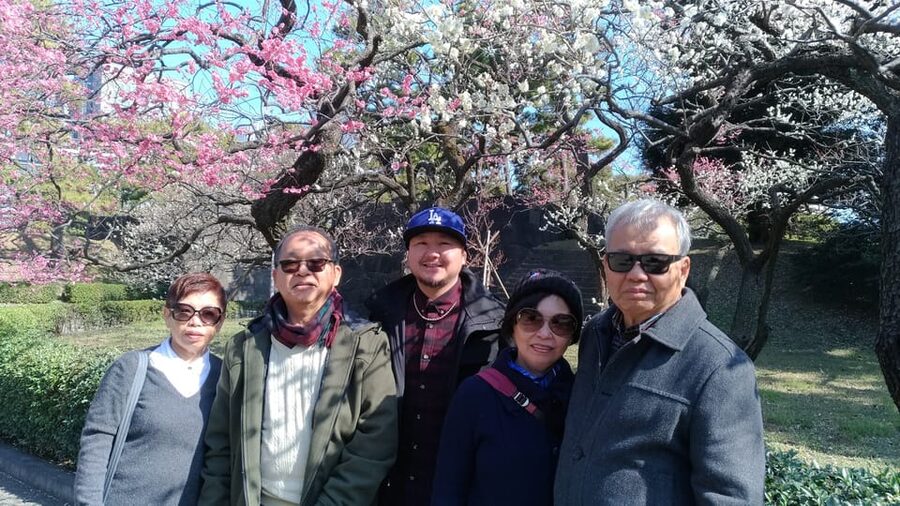Tokyo: Private City Highlights Tour with Local Guide - Shinjuku Gyoen and Foliage-Season Feel