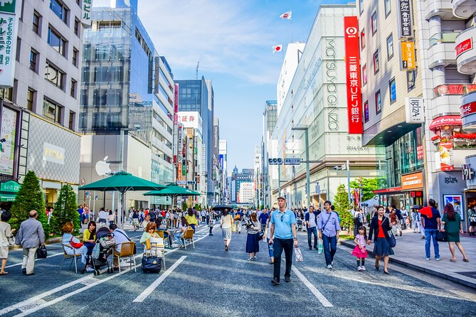 Tokyo Private Customizable Tour with English Speaking Chauffeur - Imperial Palace for the official centerpiece vibe