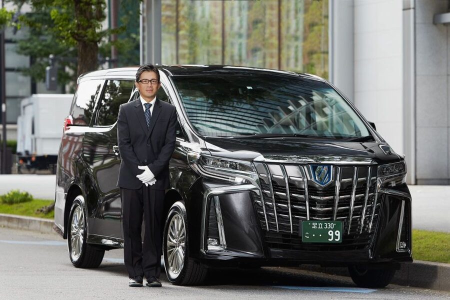 Tokyo: Private Customizable Tour with Transfer - Pickup in Tokyo’s 23 wards, the 15-minute wait, and what to send ahead