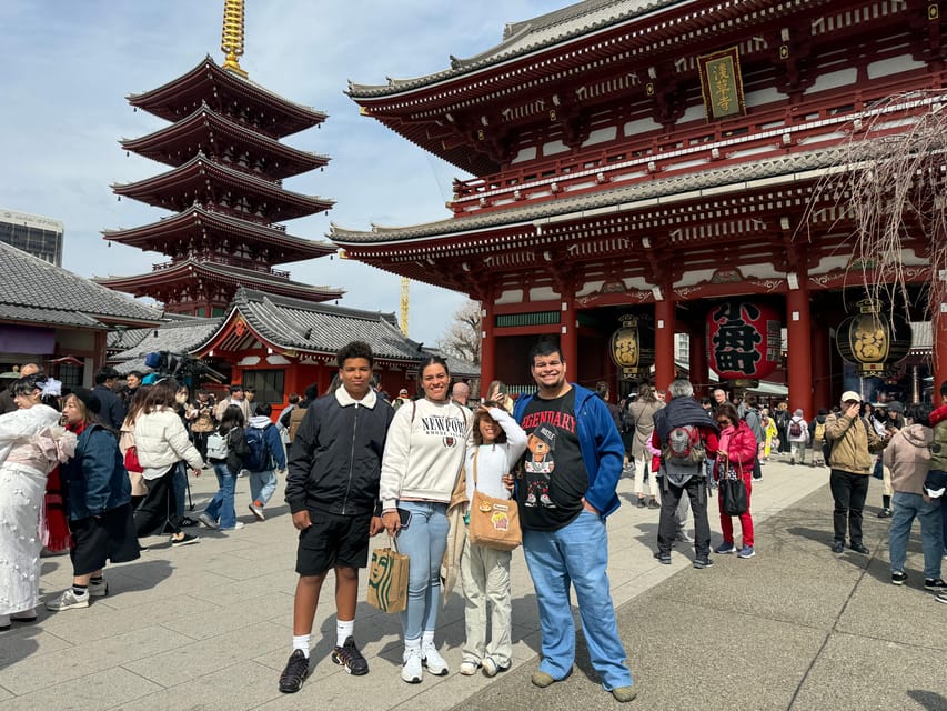 Tokyo: Private Customized 1 day Tour with Local Guides - WhatsApp and meeting your guide without stress