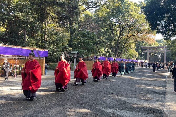 Tokyo Private Customized Walking tours with Local guide - Starting in Marunouchi, not in the chaos
