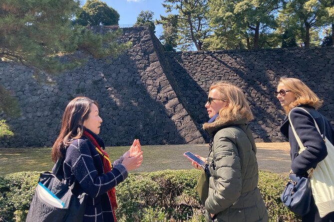 Tokyo Private Tour! Edo Castle & Imperial Palace East Gardens - Entering the Imperial Palace East Gardens the smart way