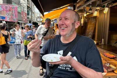 Private Tsukiji Fish Market Tour with 3 food stops