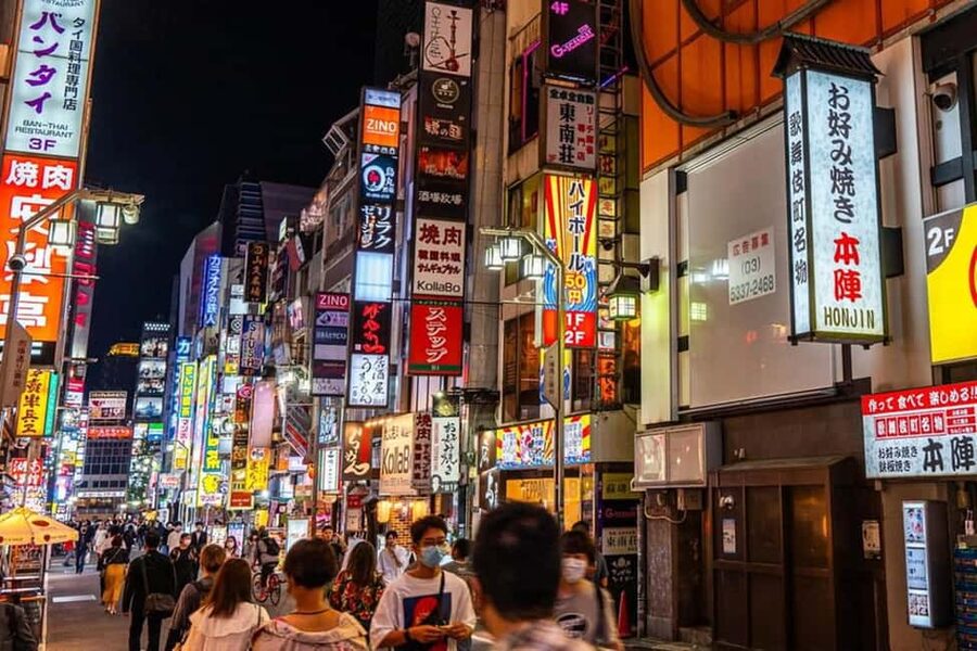 Tokyo: Private Walking Tour with a Local Guide - Tsukiji Outer Market and Ginza: food browsing with real-world navigation