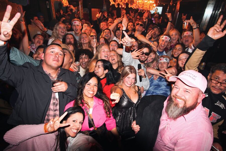 Tokyo: Pub Crawl and Bar Tour - Hosts and group size: why the night works even if you travel solo
