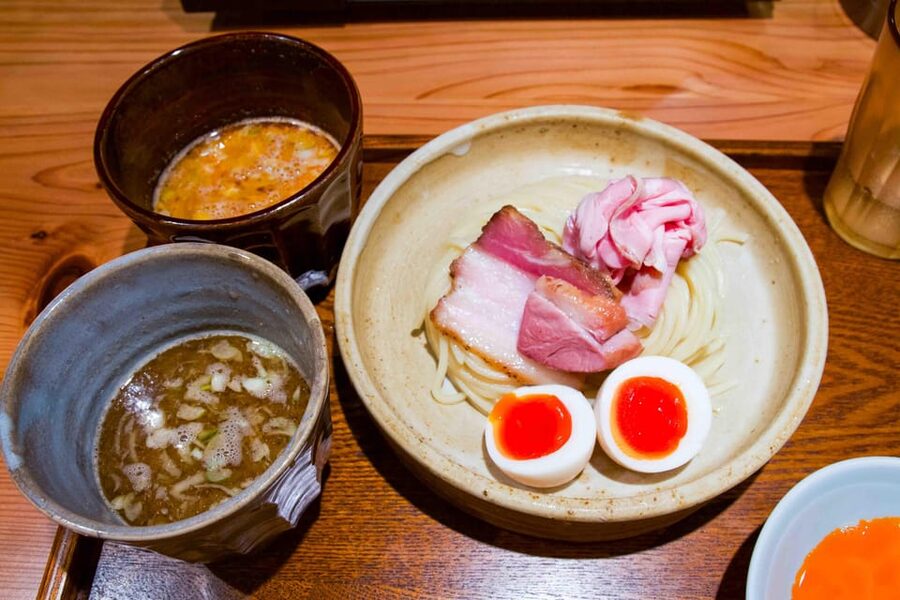 Tokyo: Ramen Tasting Tour with 6 Mini Bowls of Ramen - Ueno route: Kyushu classic, tsukemen, then modern Tokyo style