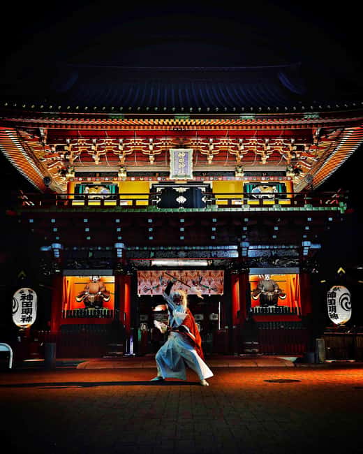 Tokyo: Samurai Entertainment Night Show in Kanda Shrine - The samurai show from 20:15 to 21:15: story, swordplay, and stage effects