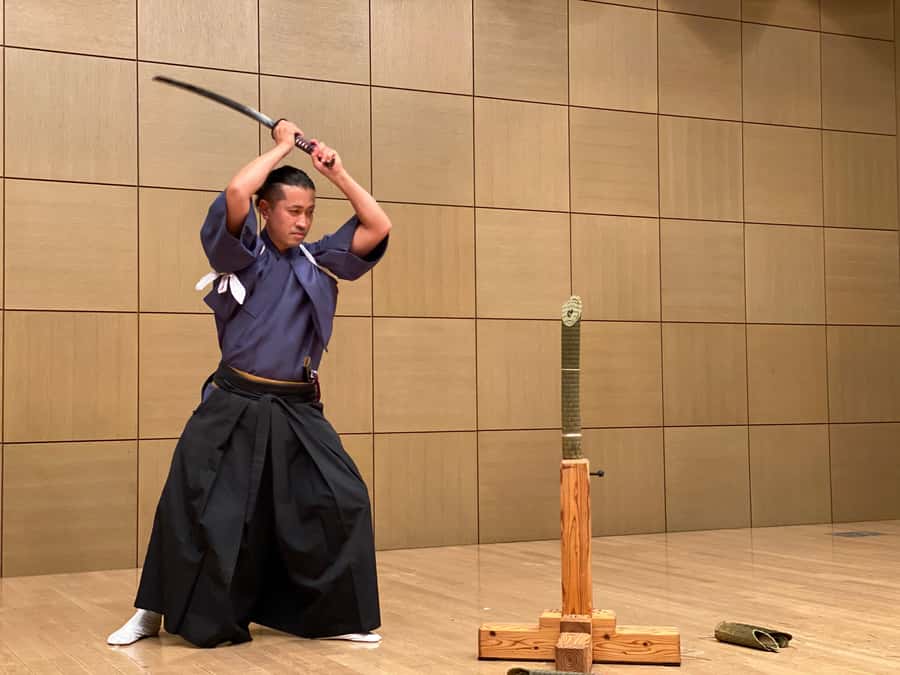 Tokyo: Samurai Experience with a real sword - Cutting Objects With a Real Sword: The Moment You Earn the Video