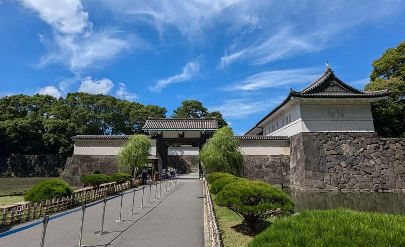 Tokyo: Samurai History Walking Tour - Tokyo Samurai Storyline: From the 900s to 1868, on Foot