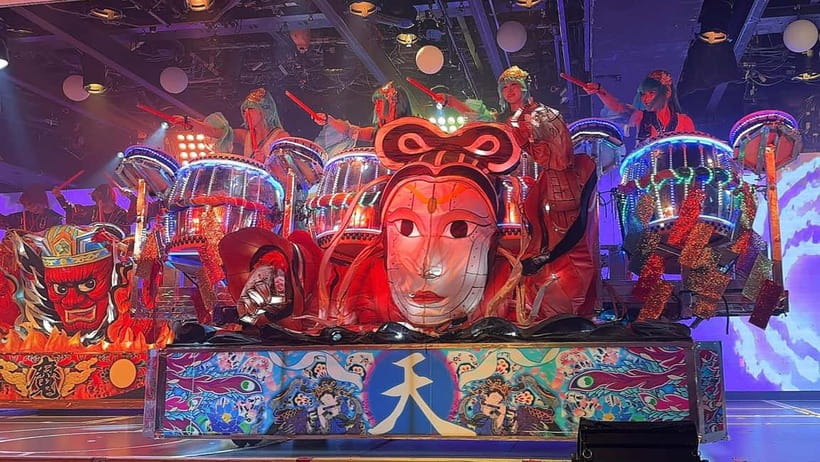 Tokyo: Samurai Restaurant Show Ticket with 2 Drinks - The 10-billion-yen interior: the theater as part of the show