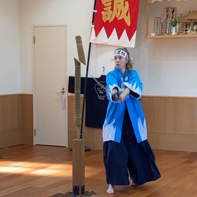 Tokyo: Samurai Sword Academy in the Hometown of Last Samurai - Handling a Japanese sword without turning it into a stunt
