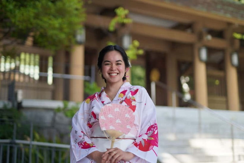 :Tokyo,Shibuya/ Pro Photography in Kimono / English-Friendly - What to Expect When You’re Getting Dressed
