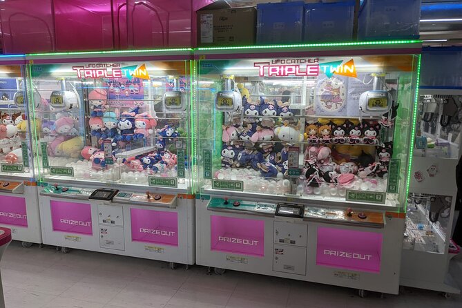Tokyo Shinjuku Night Tour with Pachinko Gaming Experience - Stop 3: Toho Cinemas Shinjuku game center for a second round