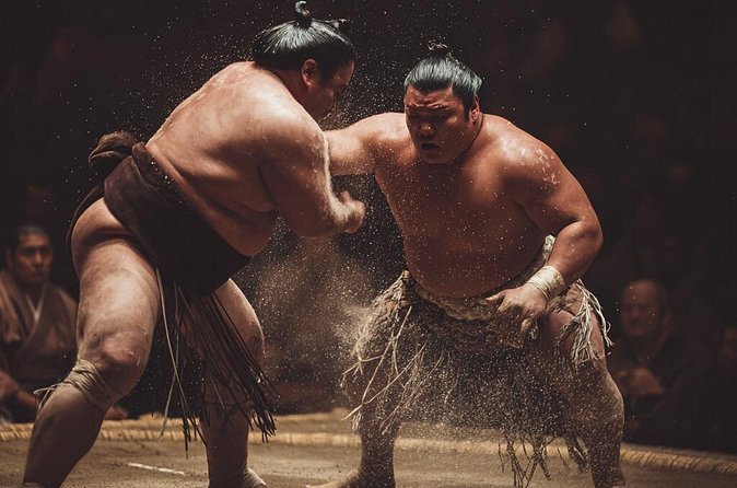 Tokyo Shinjuku Sumo Show & Experience with Photo - Photo Time With the Wrestlers: Turn Learning Into a Memory