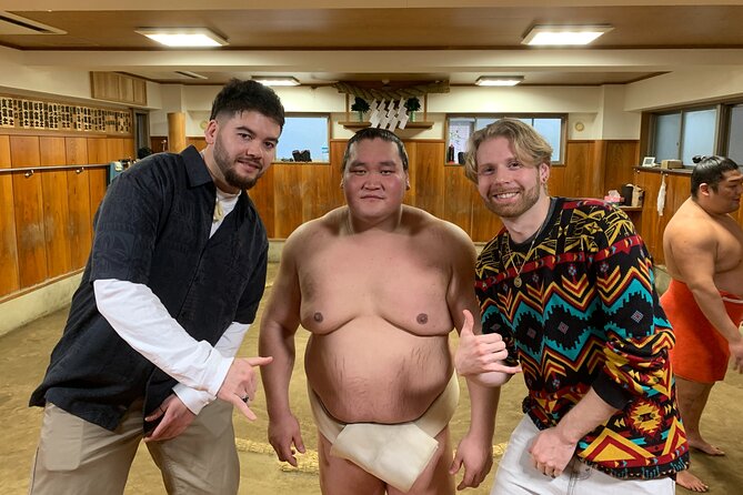 Tokyo Sumo Morning Training/ Sumo Practice with Wrestlers - Getting into a Tokyo sumo stable, not just watching from outside
