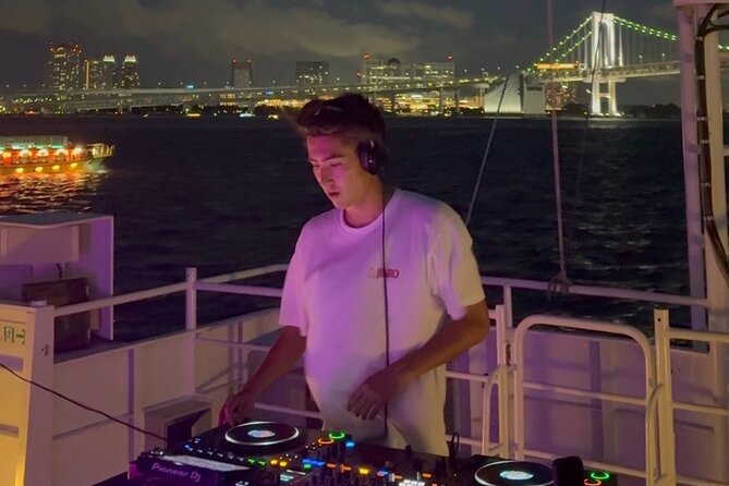 Tokyo Sunset Boat Party with Music Drinks and Vibes - What to Expect From a 3-Hour Timeline