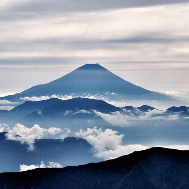 “Tokyo to Mt. Fuji & Hakone: Private Customizable Day Trip” - Lunch on the route: quick fuel so you don’t fall behind