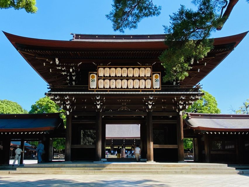 Tokyo: Tokyo Private Day Tour With Guide - Asakusa and Senso-ji: the classic Tokyo temple experience
