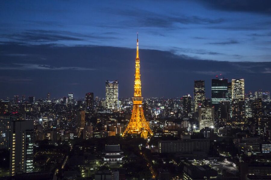 Tokyo Tower: Admission Ticket - Tokyo Tower, in the middle of Tokyo, where it belongs