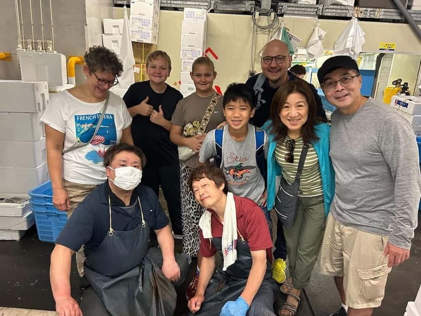 Tokyo Toyosu Tuna Auction + Breakfast (Sushi Dai or Bentomi) - Photo time with Okami-san, plus the market-walk feeling