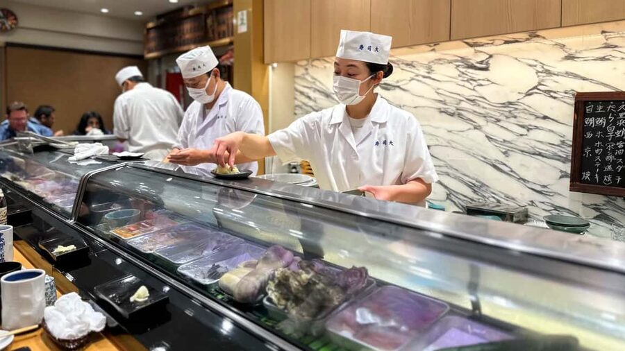 Tokyo: Toyosu Tuna Auction &Tsukiji Market Gourmet Adventure - Who should book this, and who should skip it