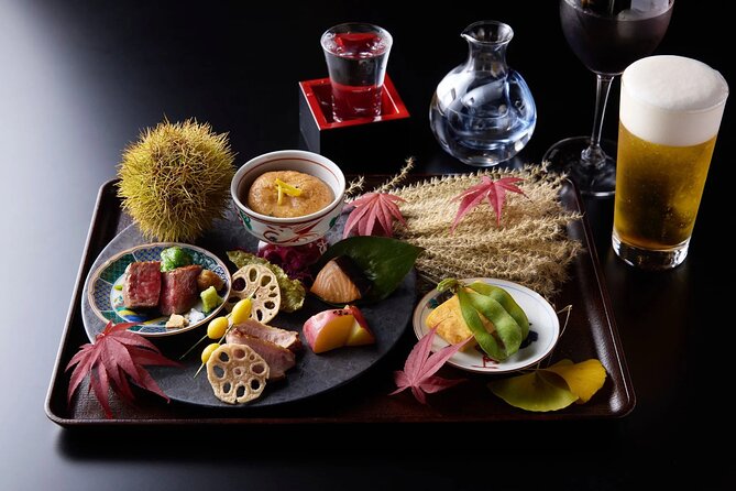 Tokyo Traditional Geisha Show and Japanese Fine Dining Experience - Live geisha entertainment: dance you watch, conversation you can join