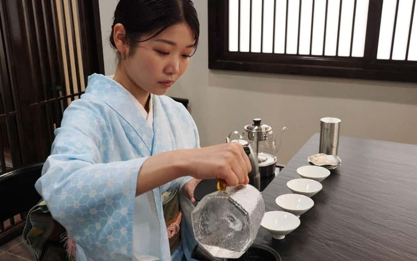 Tokyo: Traditional Tea Ceremony with a Tea Master - Certificate, group photo, and what you might find downstairs